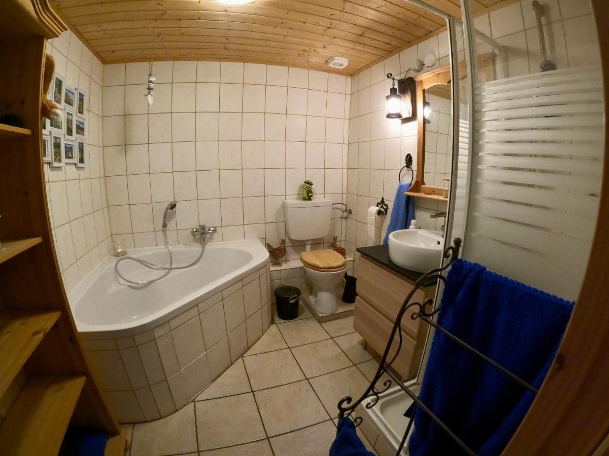 Pfaffensteghof Apartment Rickenbach  Ngoại thất bức ảnh